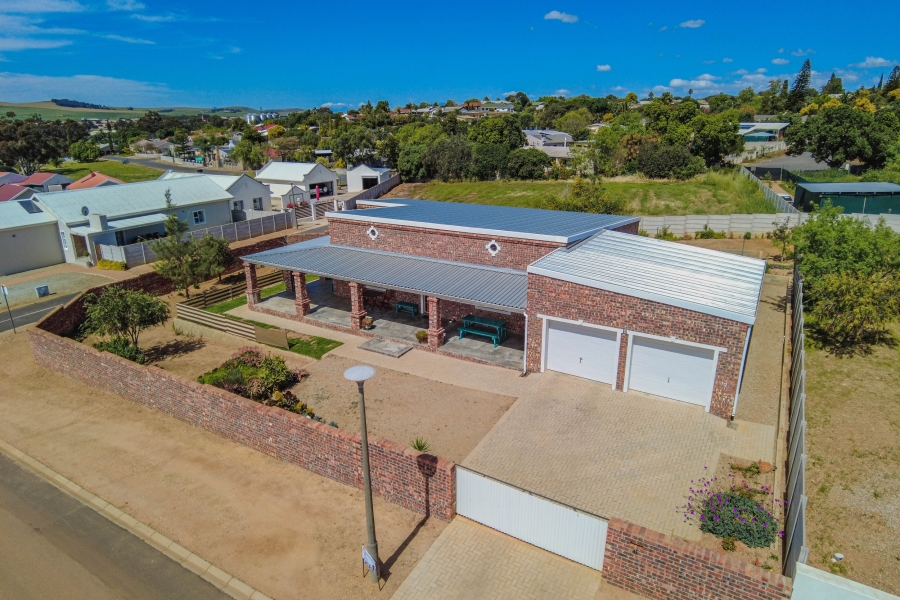 3 Bedroom Property for Sale in Moorreesburg Western Cape